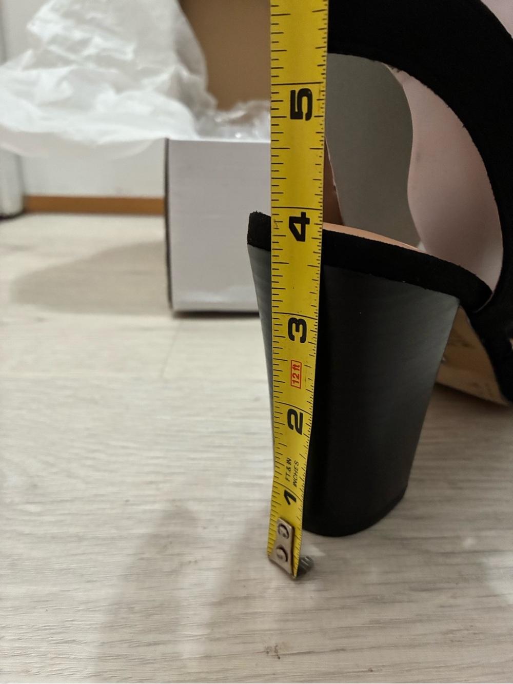 XOXO Barnie Black Lace-Up Cutout Block Heel Sandals - Size 9 New - Picture 8 of 8